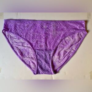 Victoria’s Secret BIKINI: lace panties, Size: XL